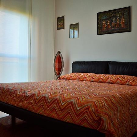 B&B A Casa Di Andrea Bolonia Habitación foto